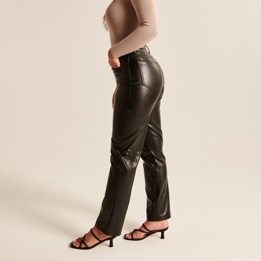 Abercrombie & Fitch 90s Straight Ultra High Rise Vegan Leather Pant - Curve Love
